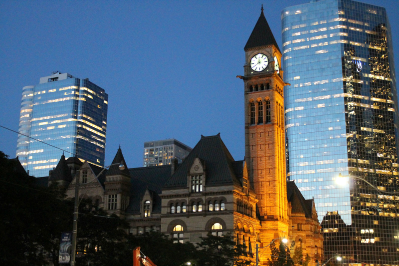 Illustration for article titled As SupremeEvan Stumbles... through downtown Toronto!